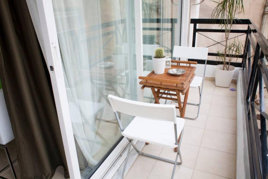 Thelma'S Apartment เอเธนส์ ภายนอก รูปภาพ