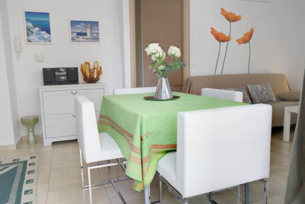 Thelma'S Apartment เอเธนส์ ภายนอก รูปภาพ