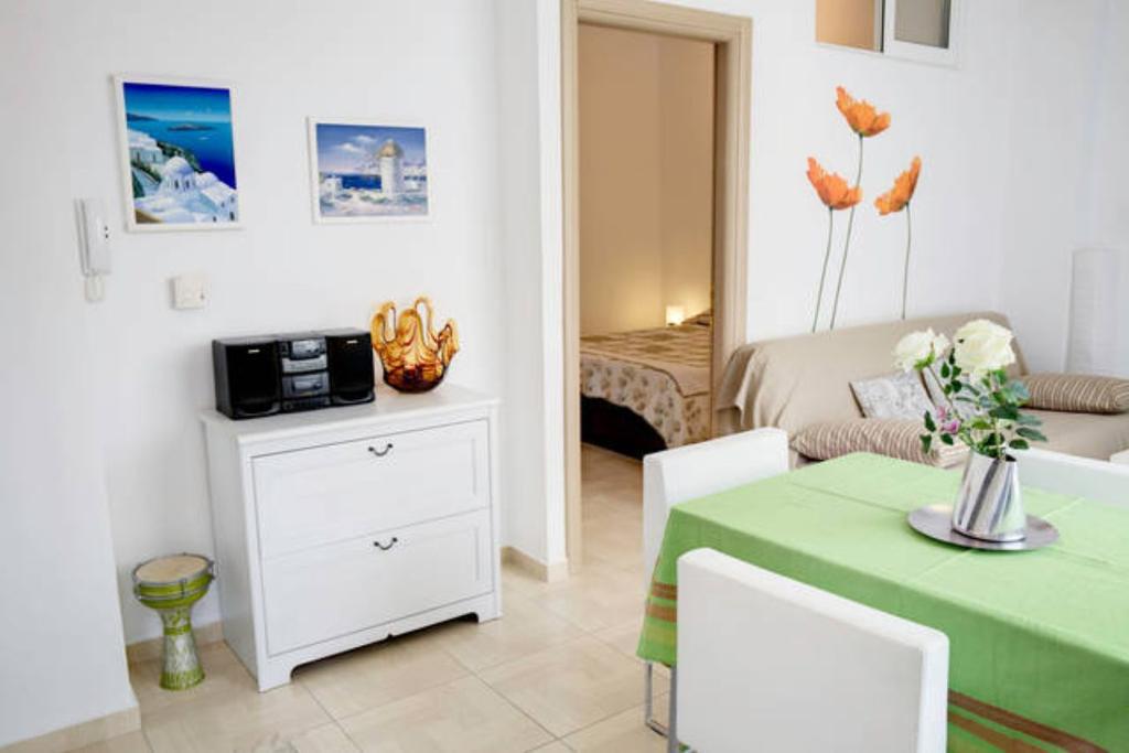 Thelma'S Apartment เอเธนส์ ภายนอก รูปภาพ