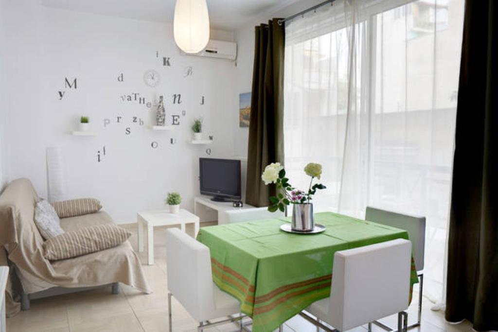 Thelma'S Apartment เอเธนส์ ภายนอก รูปภาพ